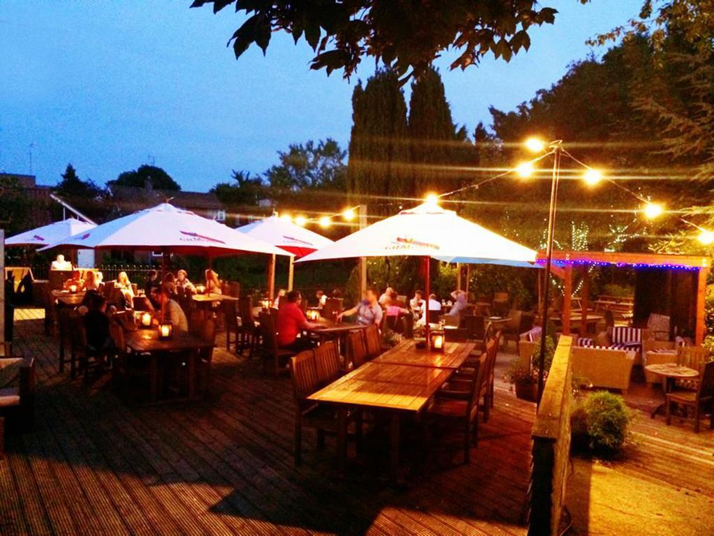 The Riverside Inn Chelmsford Ngoại thất bức ảnh
